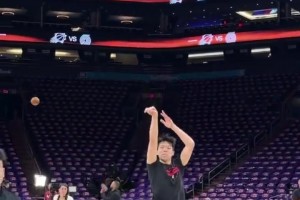 手感相当不错啊！杨瀚森附加赛赛前热身猛练三分~